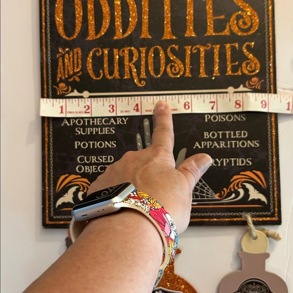Halloween Oddities and Curiosities Wall Decor NEW fall decor - Picture 7 of 9
